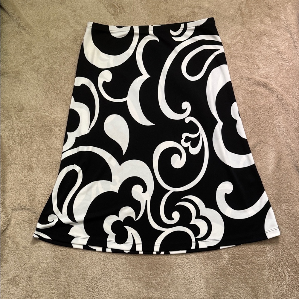 New York & Company Black & White A-Line Skirt - Medium